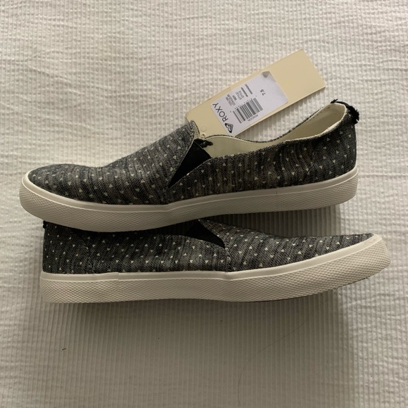 Roxy Rincon slip on shoe. Size 7.5 - Picture 3 of 6
